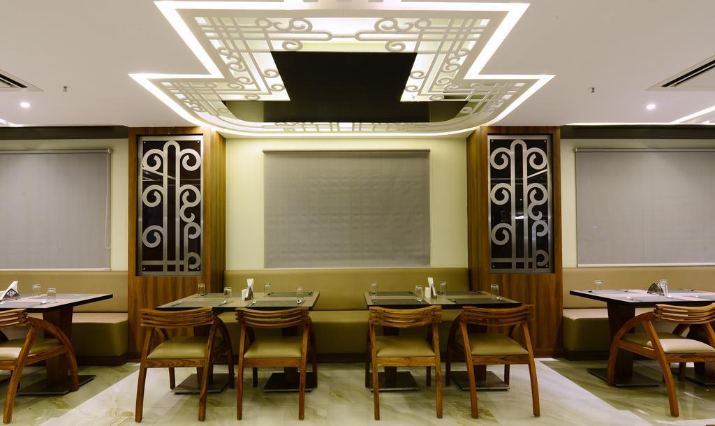 Taj Mahal Hotel Hyderabad Exterior foto